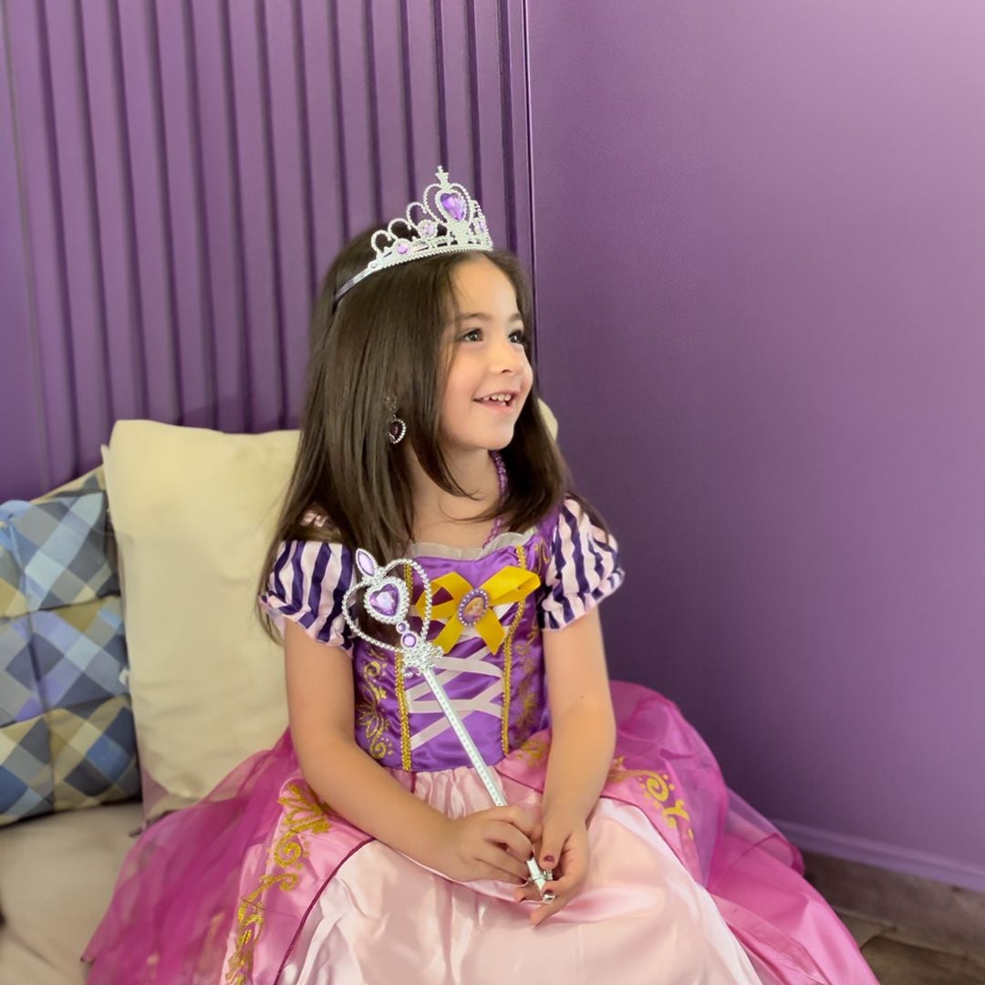 Rapunzel Costume for Kids product thumbnail 17