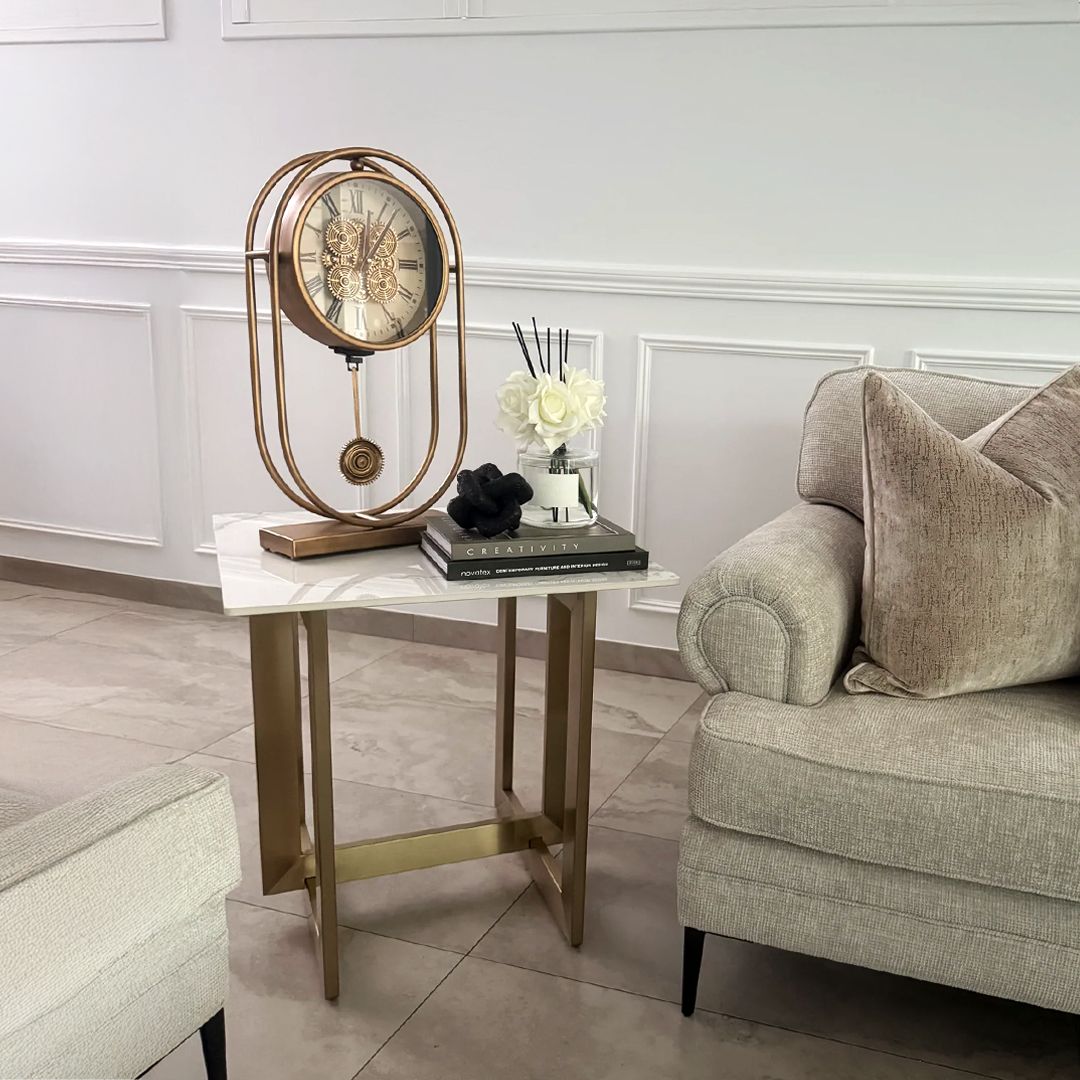 ساعة ديكورية بتصميم تروس و بندول ذهبي فاخر - 11