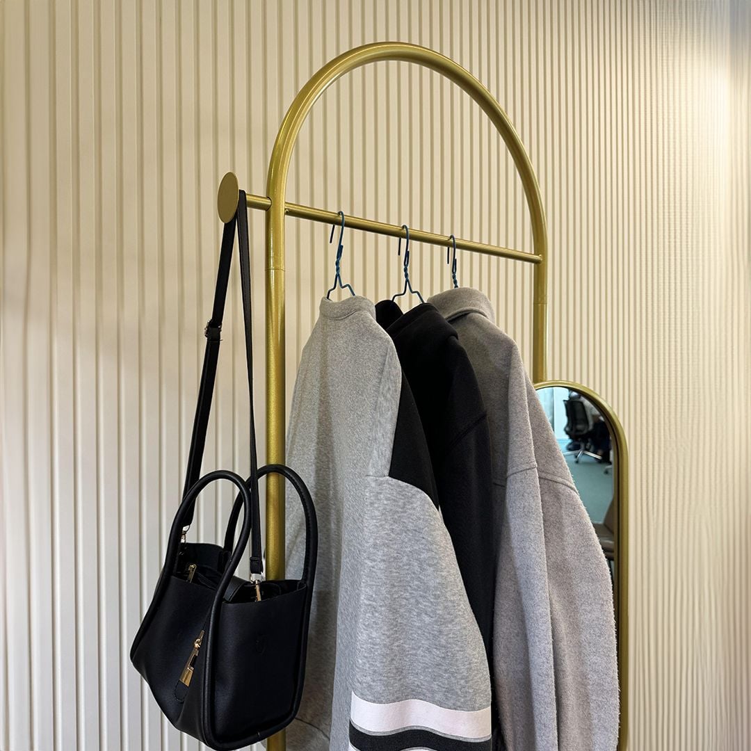 مرآة مع شماعة بتصميم عصري - 8