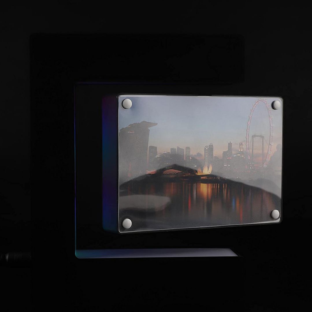 Magnetic Picture Frame with LED Lights product thumbnail 3