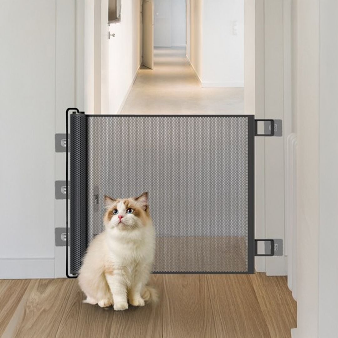 Retractable Safety Gate for Kids and Pets product thumbnail 2