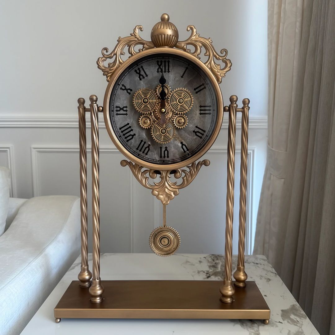 ساعة تروس بتصميم كلاسيكي عتيق - 3
