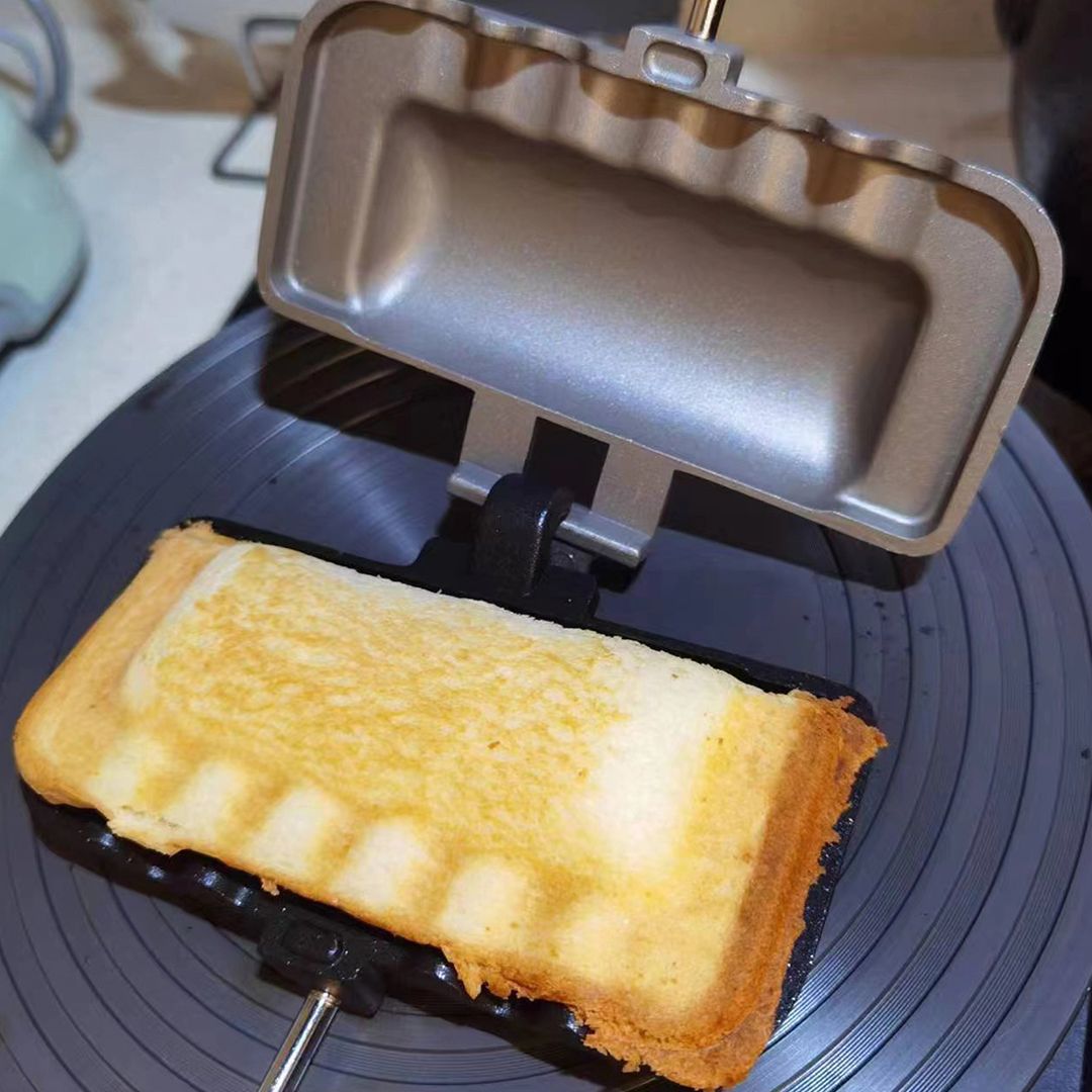 Homemade Pie and Sandwich Maker product thumbnail 9