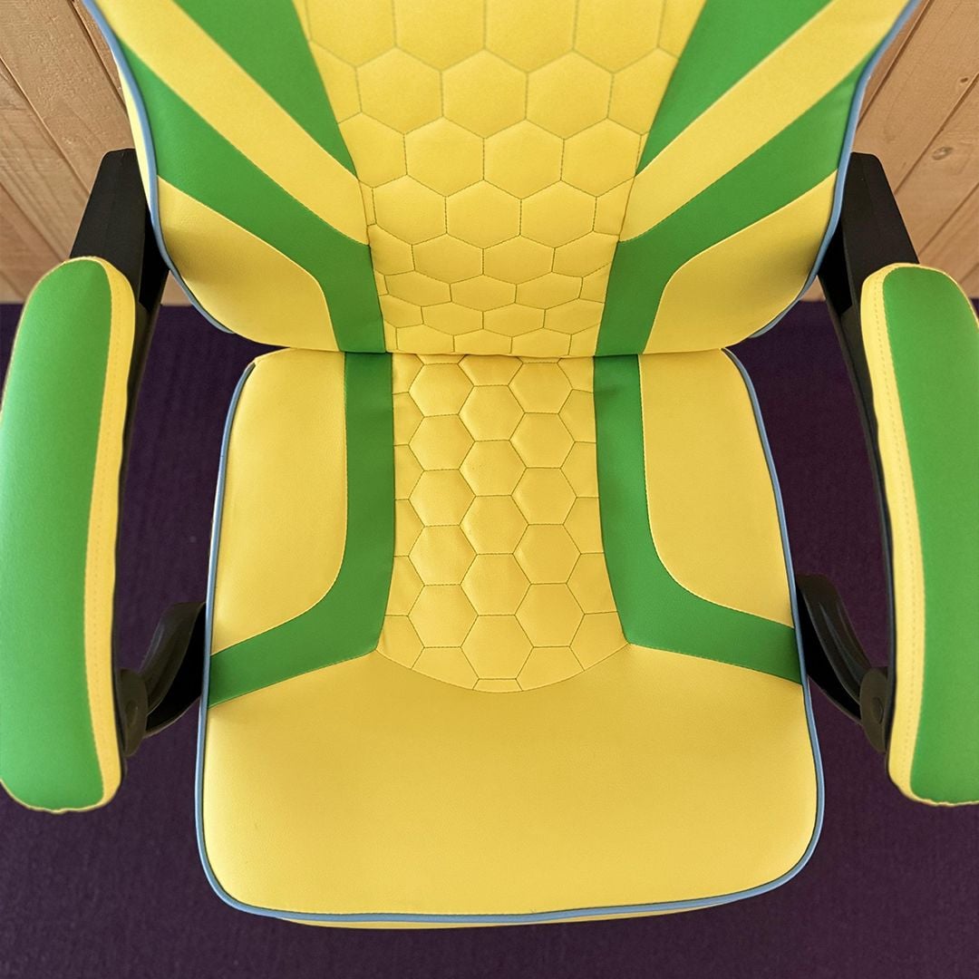 Gamers Chair With Adjustable Height product thumbnail 5