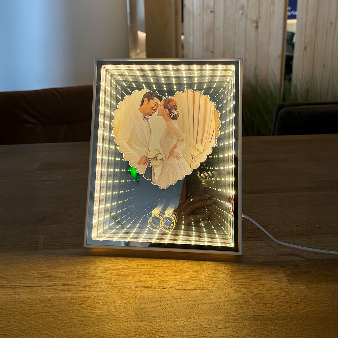 3D Heart Shaped Illuminated Photo Frame - 32 cm product thumbnail 10