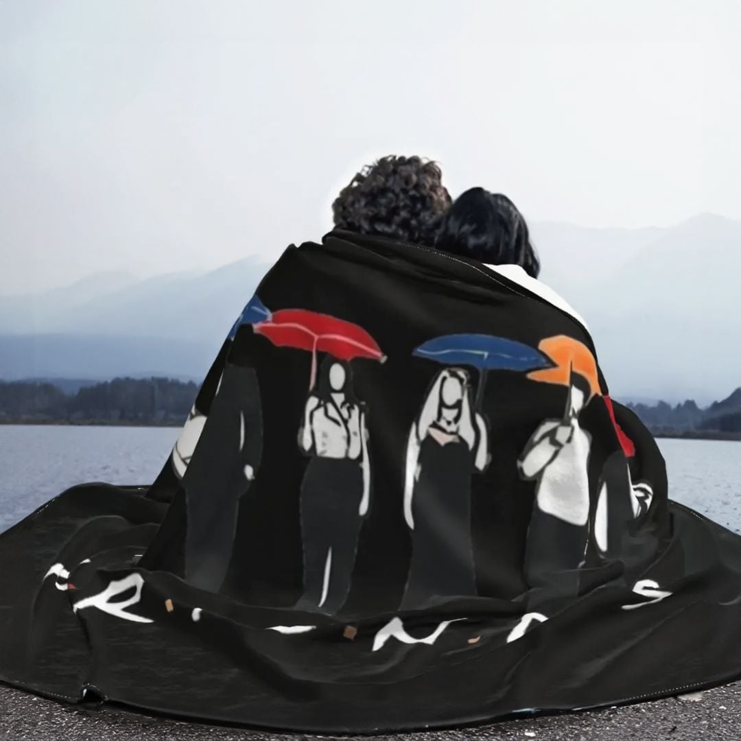 Friends Blanket product thumbnail 5