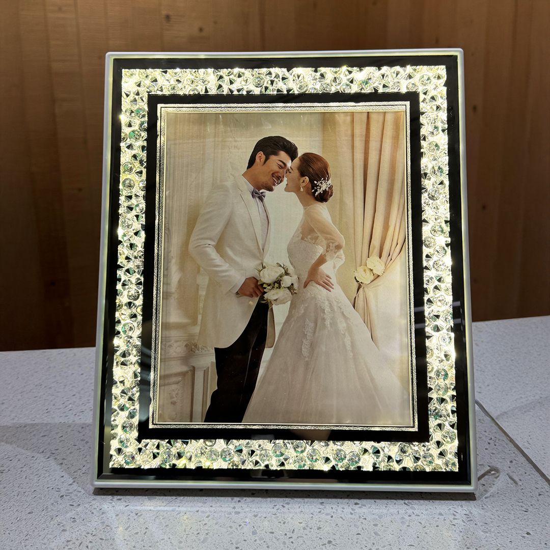Illuminated Crystal Photo Frame - 25 cm product thumbnail 4