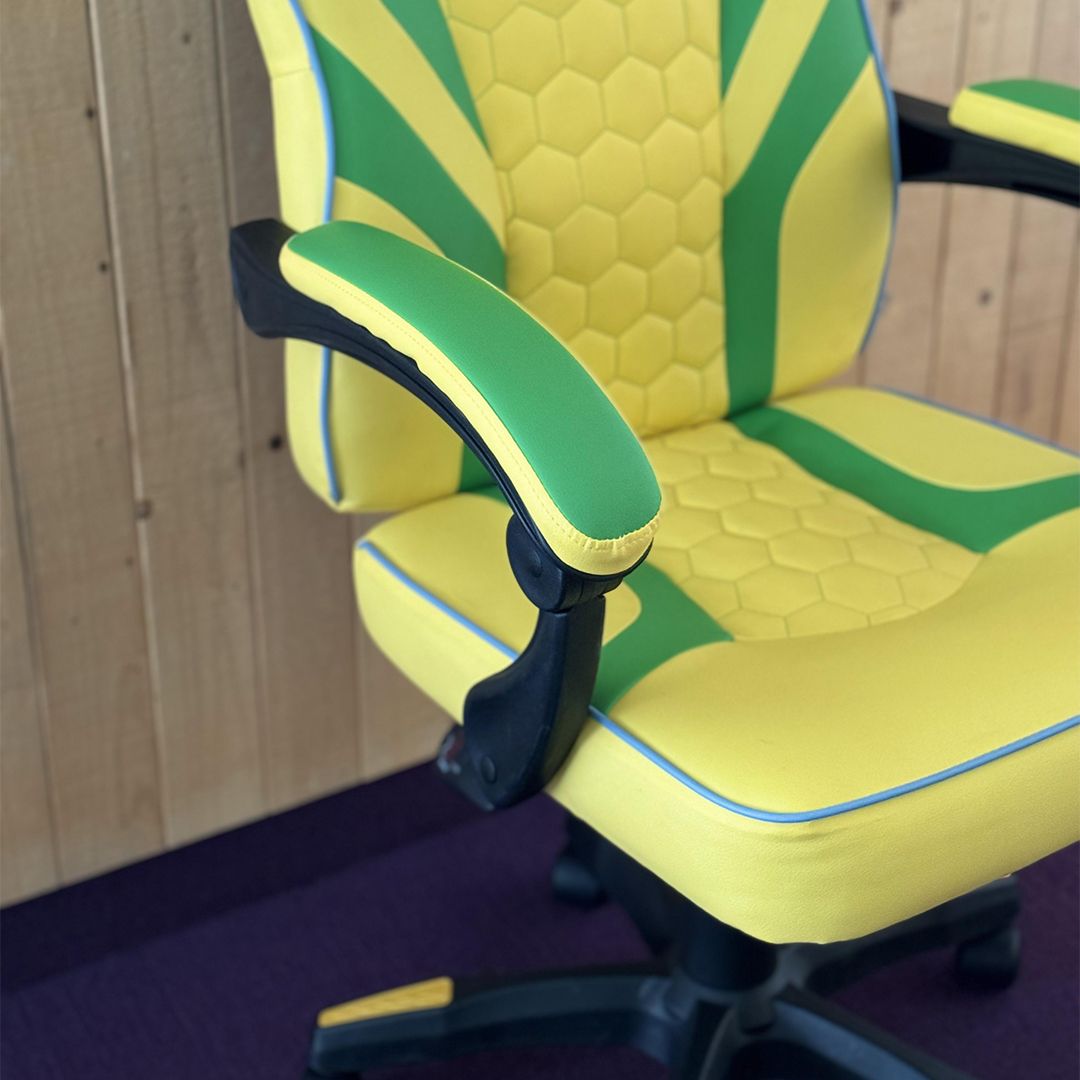 Gamers Chair With Adjustable Height product thumbnail 4