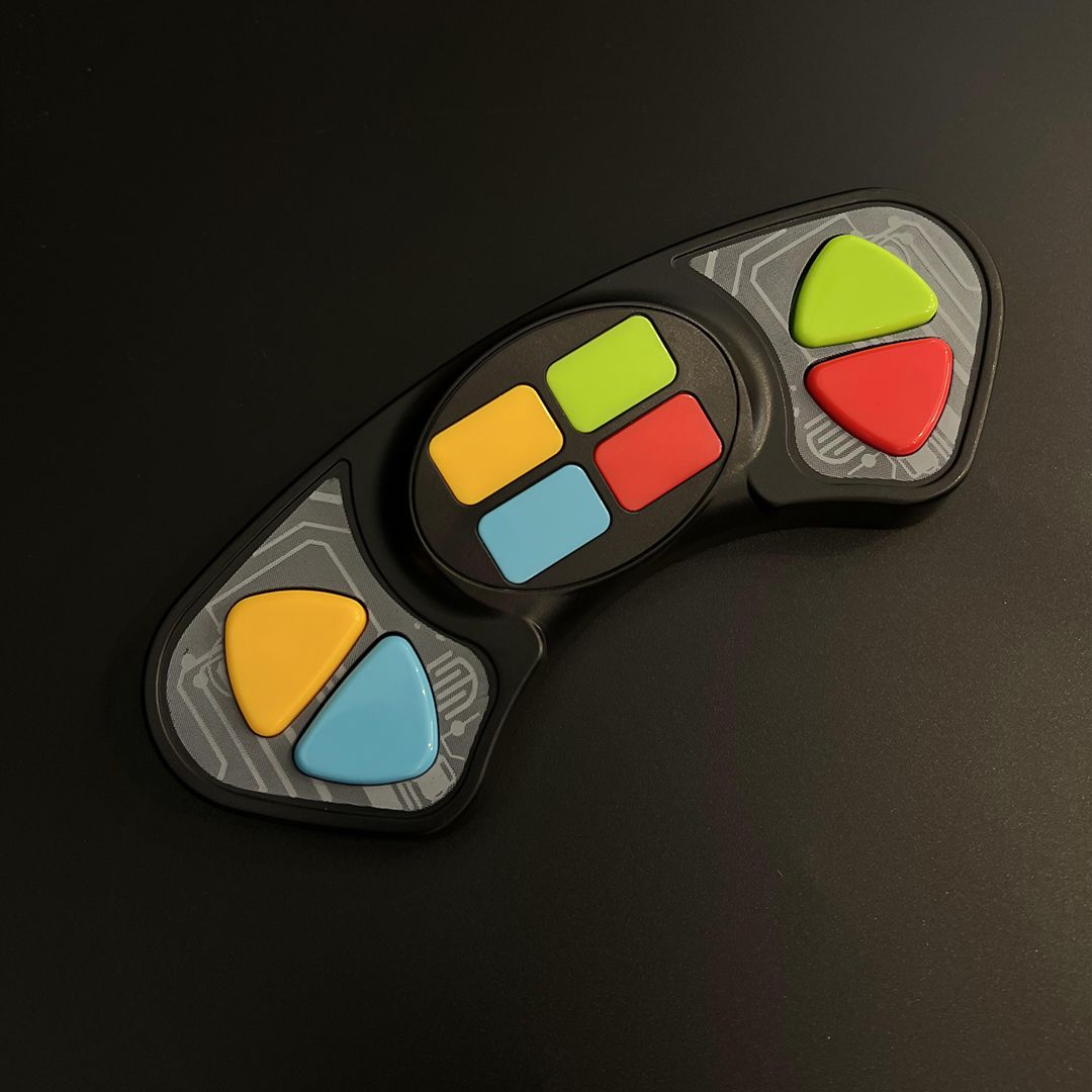 Electronic Memory Game product thumbnail 5