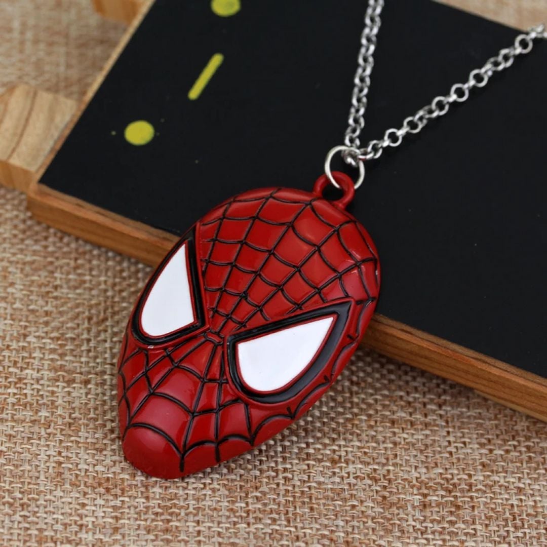 Marvel Super Heroes Necklace product thumbnail 2