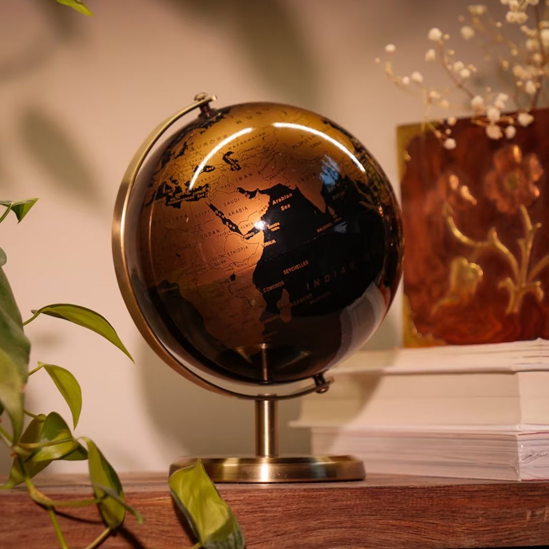Rotating Globe with Stand 22.8 CM product thumbnail 3