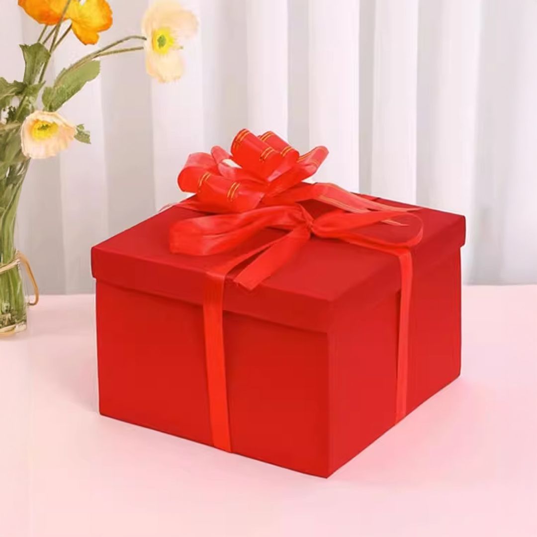 Surprise Gift Box product thumbnail 9