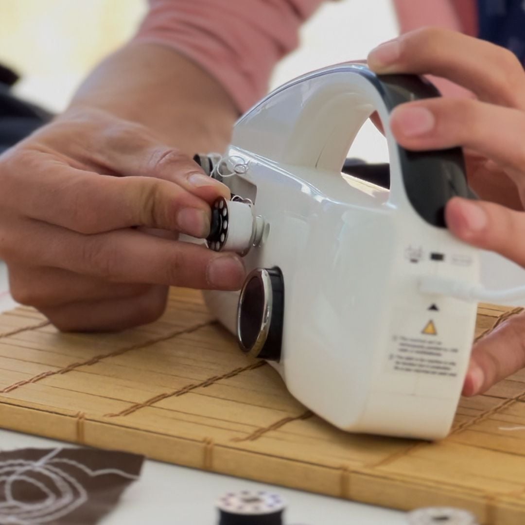 Portable Sewing Machine product thumbnail 17