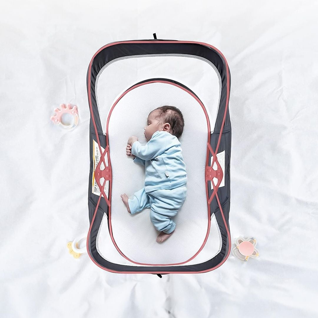 Portable Baby Bed with Mosquito Net product thumbnail 4
