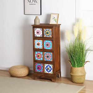 خزانة جانبية خشبية بتصميم فسيفسائي