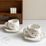 فنجان مع صحن مزخرف بالقلوب - 9