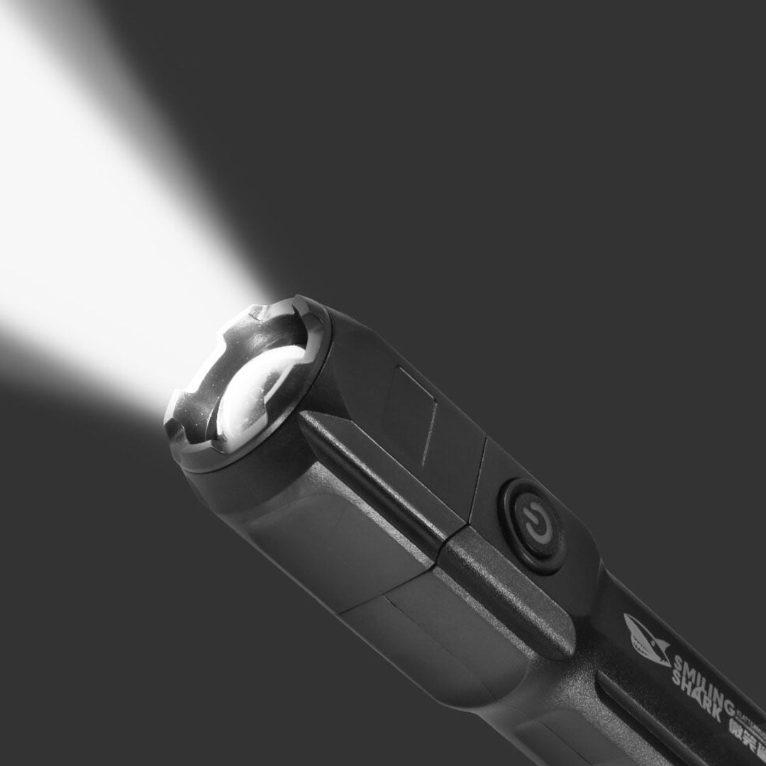 USB Rechargeable Flashlight product thumbnail 5