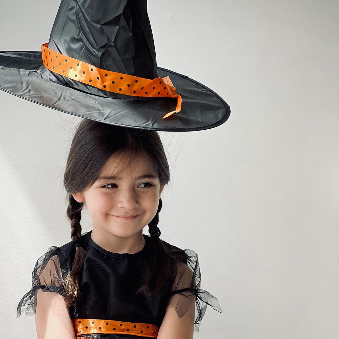 Witch Costume product thumbnail 13