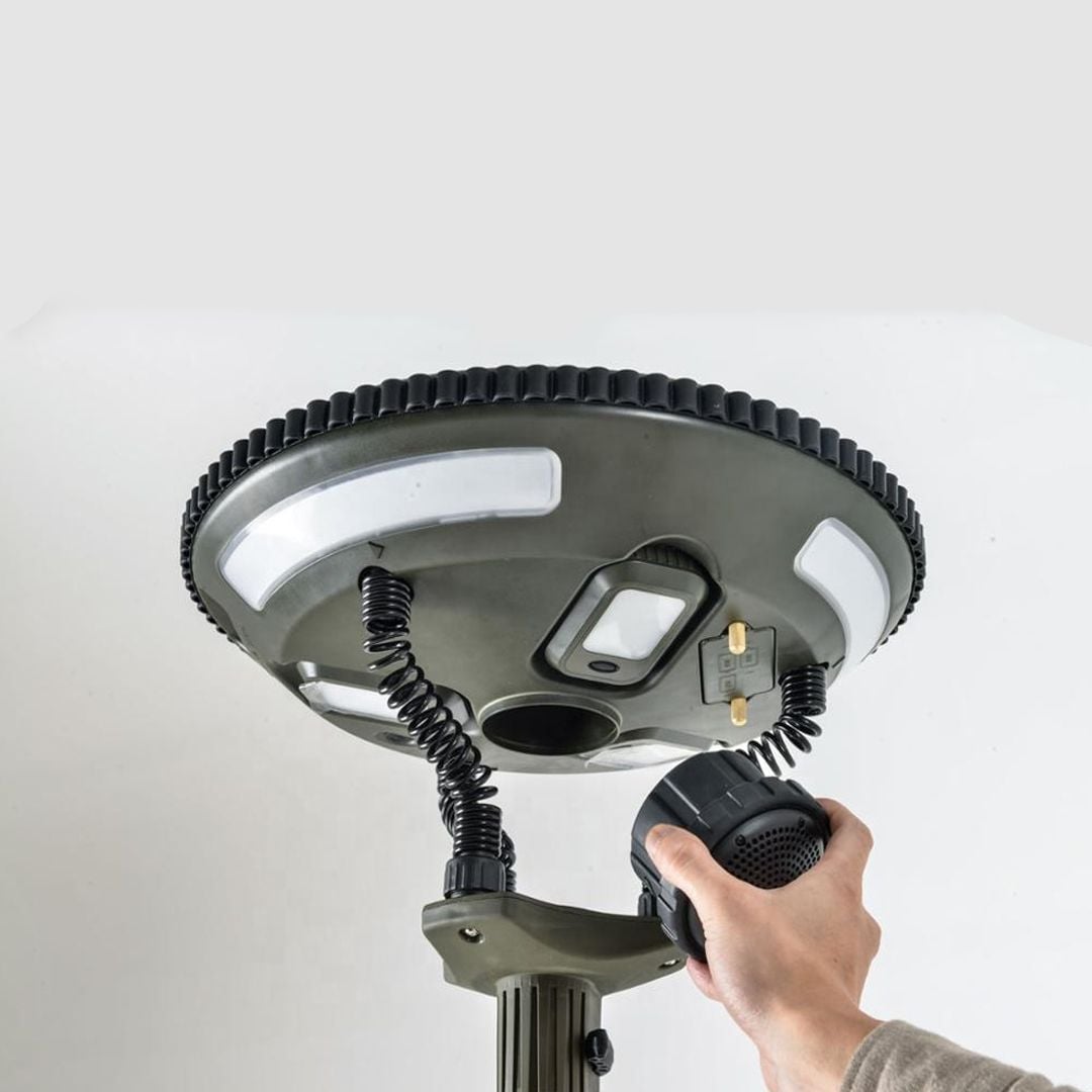 ضوء التخييم الثلاثي مع سبيكر - 18