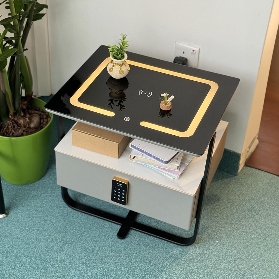 Marble Side Table with Wireless Charging product thumbnail 3