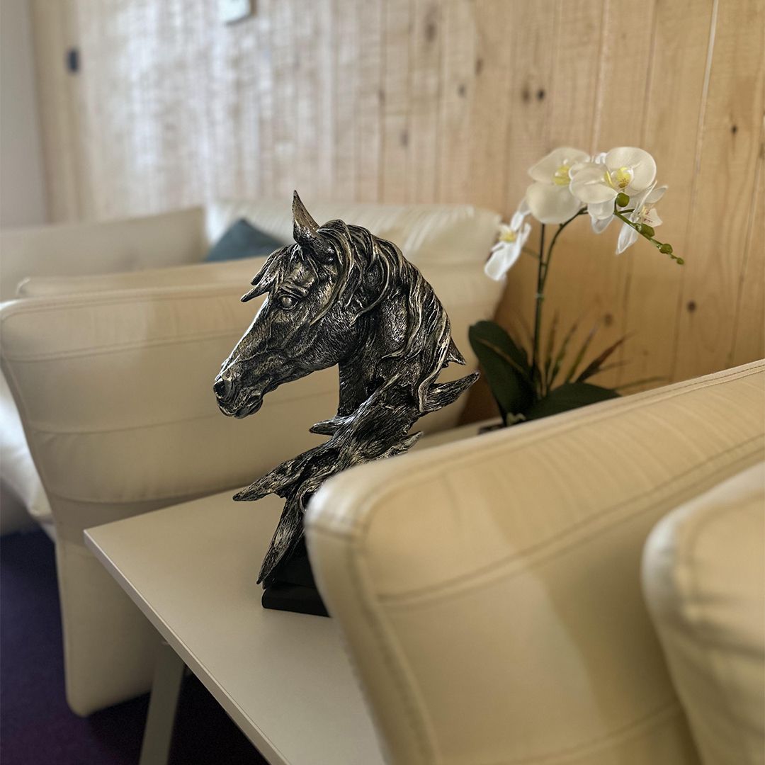 Carved horse head statue product thumbnail 13