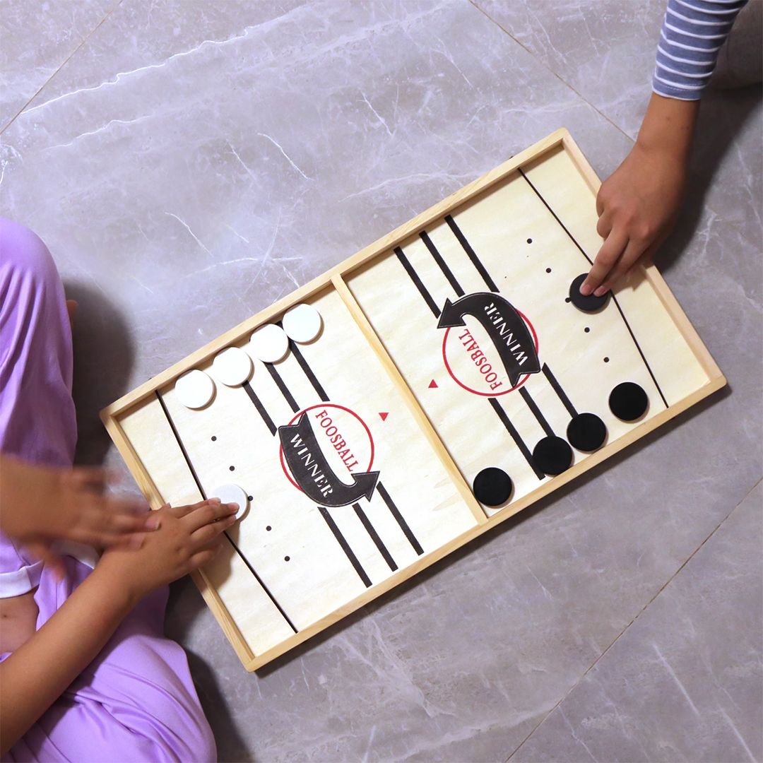 Wooden Hockey Board Game product thumbnail 4