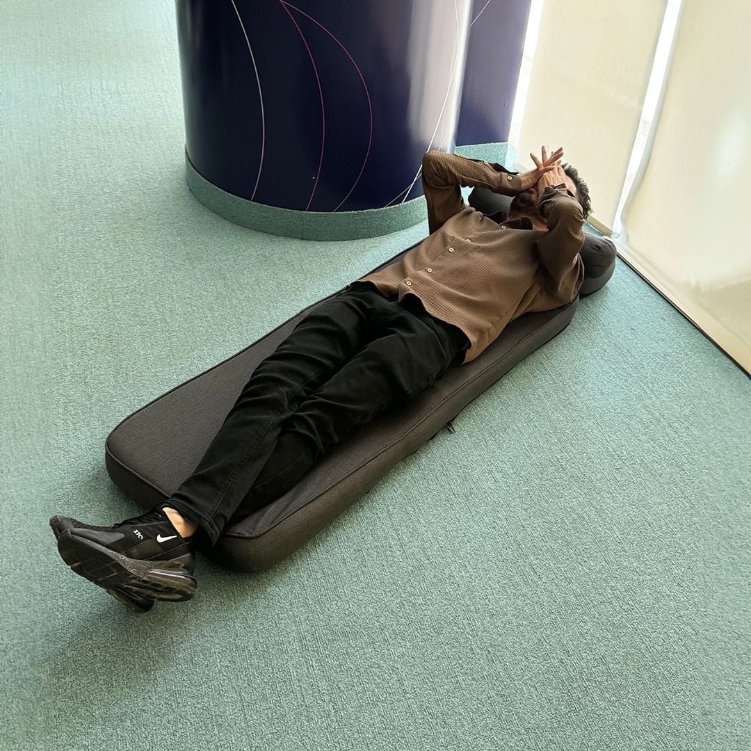 أريكة أرضية للعمل والإسترخاء - 6