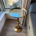 طاولة جانبية ذهبية أنيقة - 9