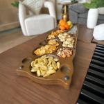 لوح تقديم خشبي فاخر للتسالي والضيافة من روح - 13