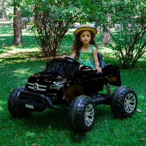 سيارة مرسيدس بنز مونستر DK - 1