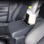 مسند مبطن فاخر للسيارة مع حامل أكواب - 13