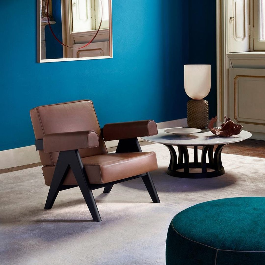 Luxury Leather Chair with a Classic Touch product thumbnail 15