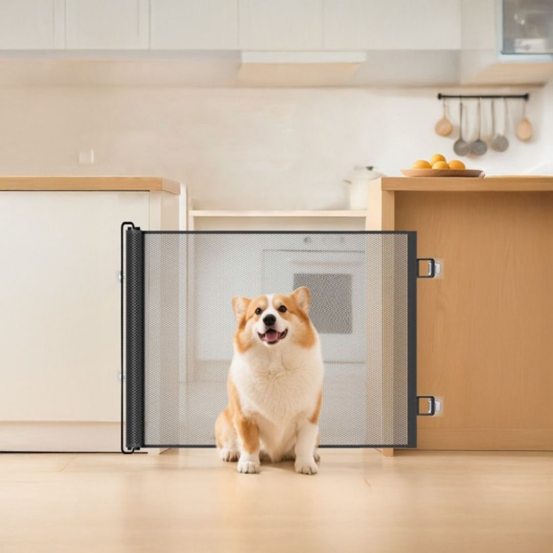Retractable Safety Gate for Kids and Pets product thumbnail 9