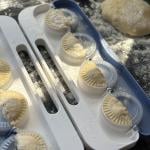 قوالب صنع السمبوسك والفطائر - 12