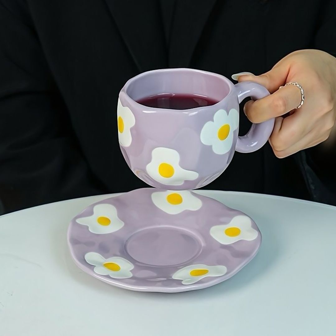 فنجان مع صحن مزين بالياسمين - 4