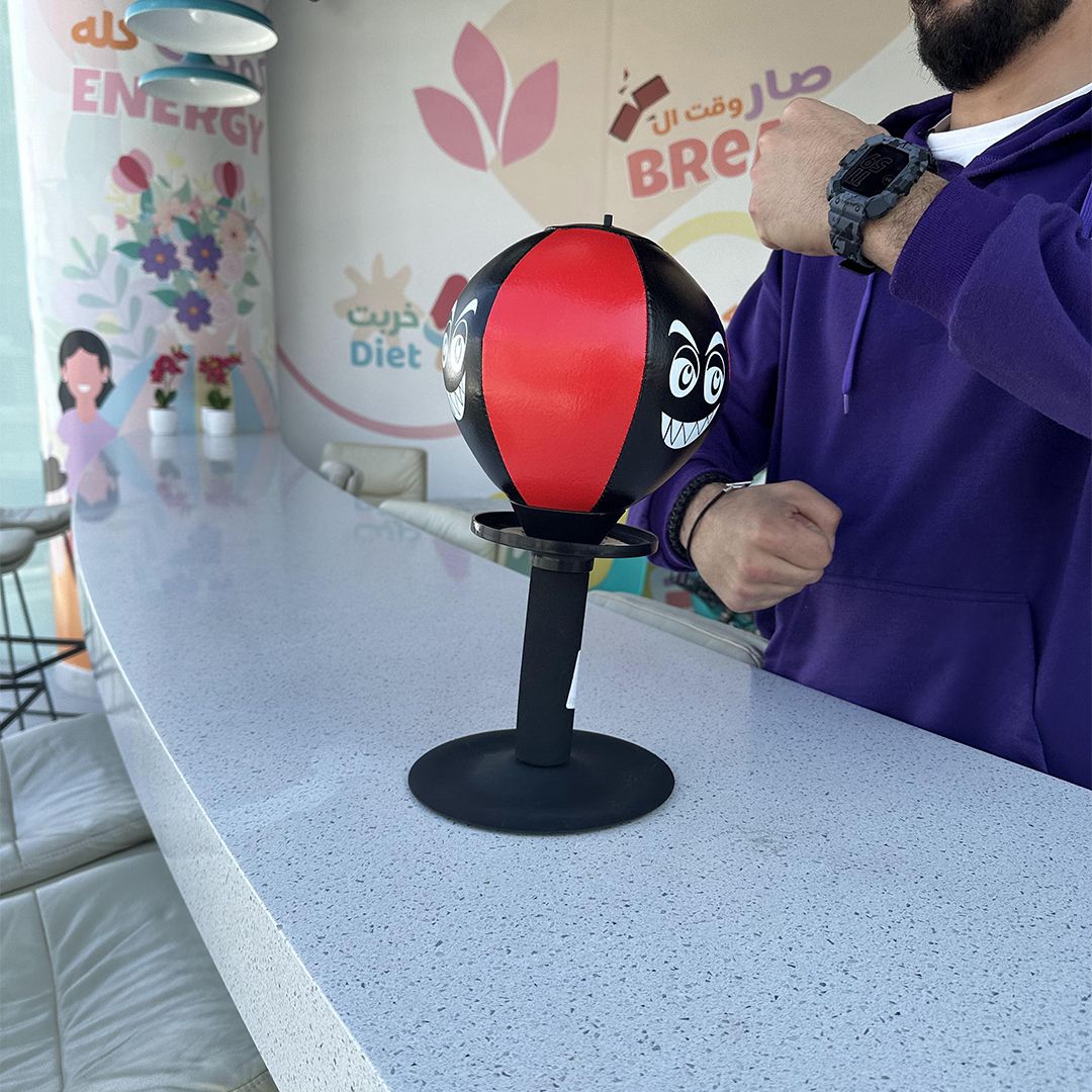 ستاند ملاكمة لسطح المكتب - 18