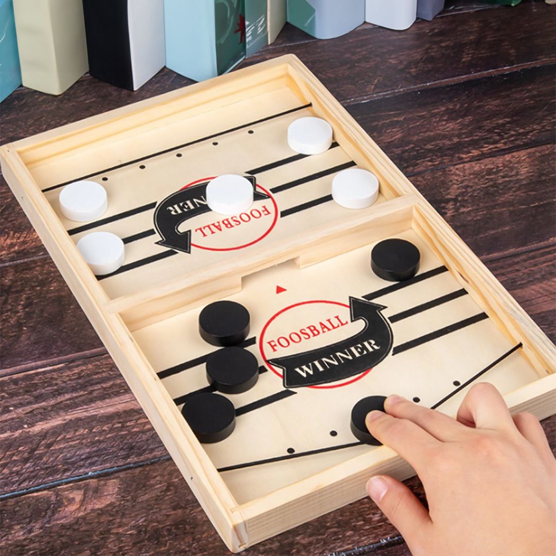 Wooden Hockey Board Game product thumbnail 2