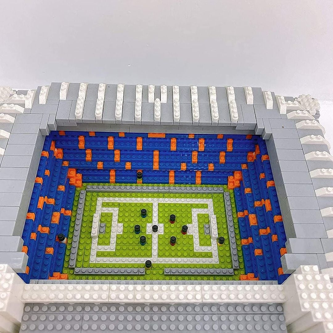 LEGO Santiago Bernabéu Stadium product thumbnail 6
