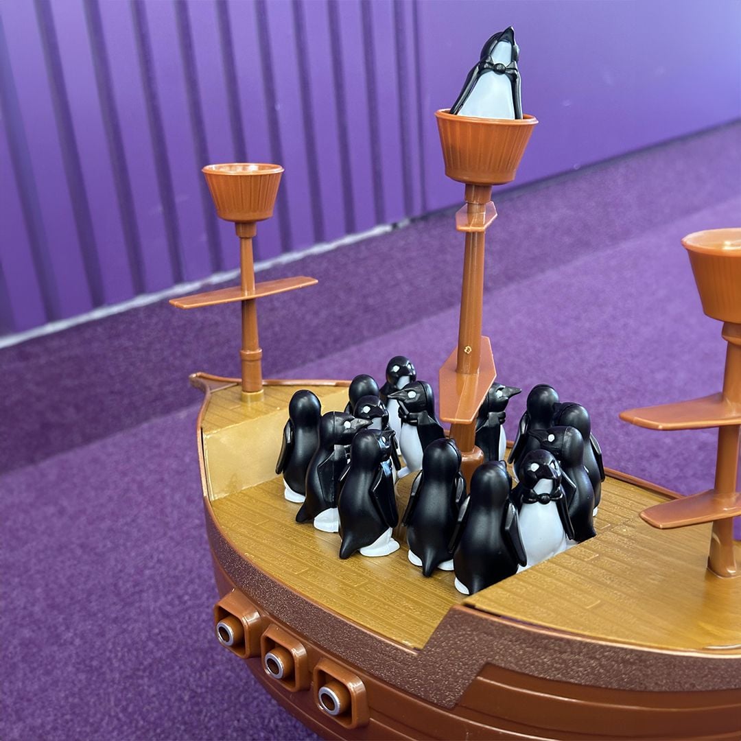 Pirate Ship and Penguins Balancing Game - 5
