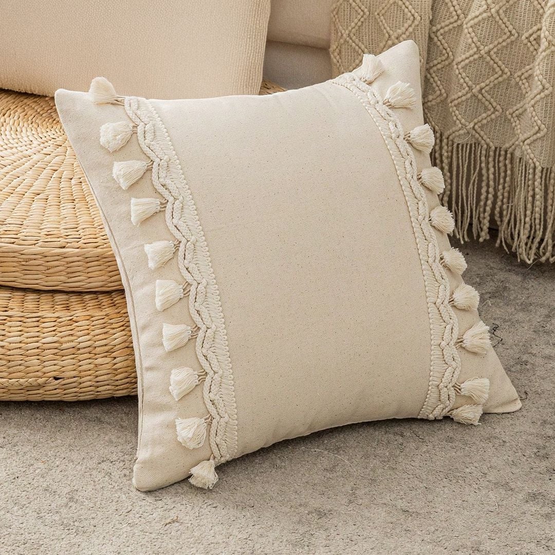 Cushion cover with tassels on both sides