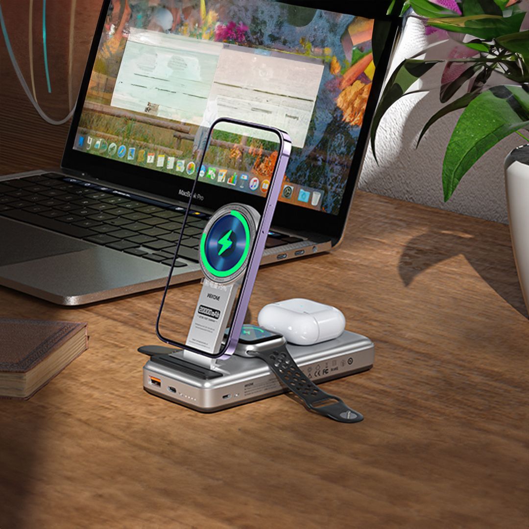 5 in 1 Wireless Charger And Powerbank product thumbnail 2