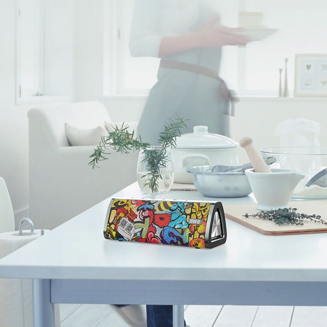 Graffiti Boombox Bluetooth Speaker product thumbnail 6