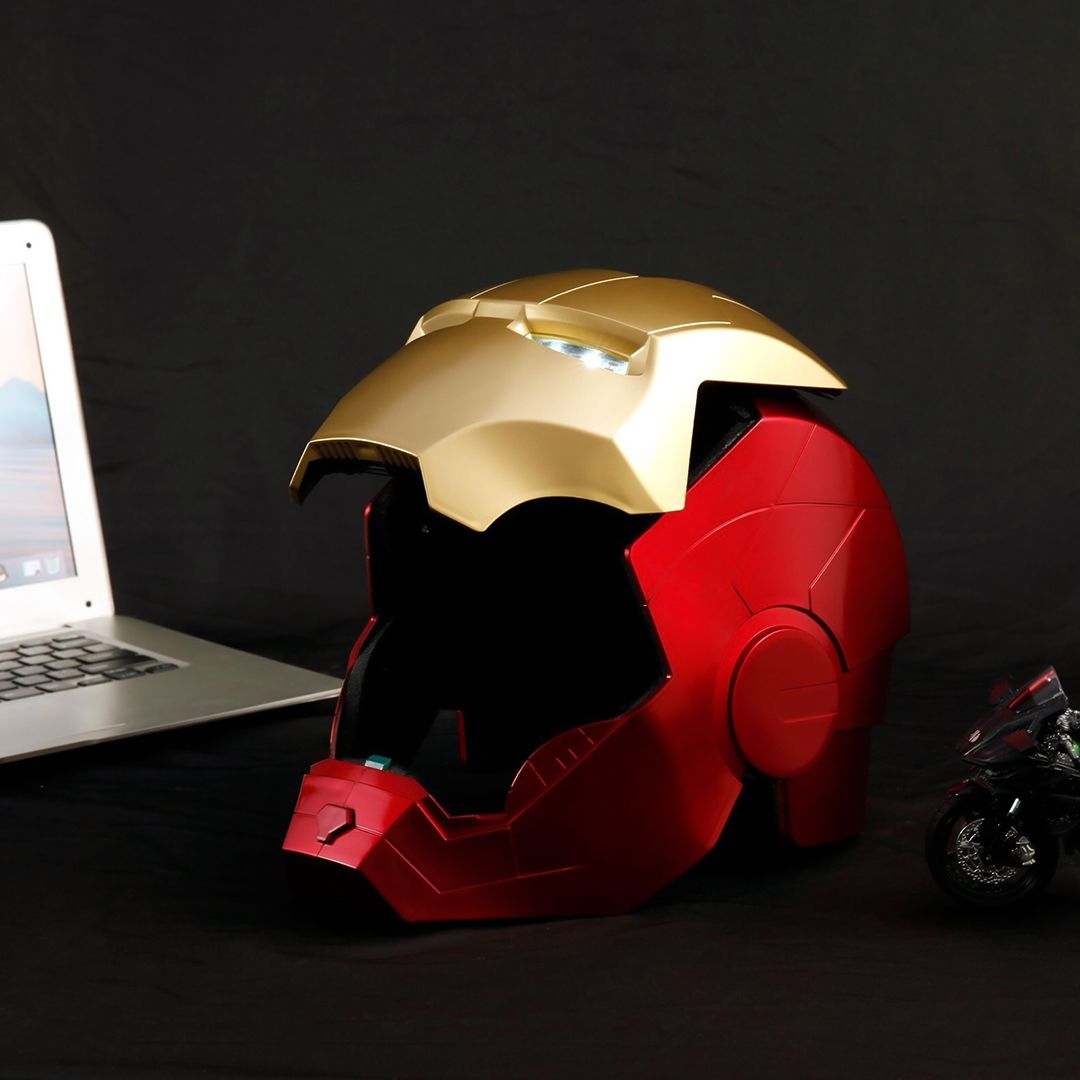 Iron Man Helmet product thumbnail 5