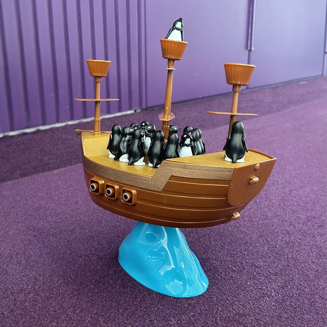 Pirate Ship and Penguins Balancing Game - 7