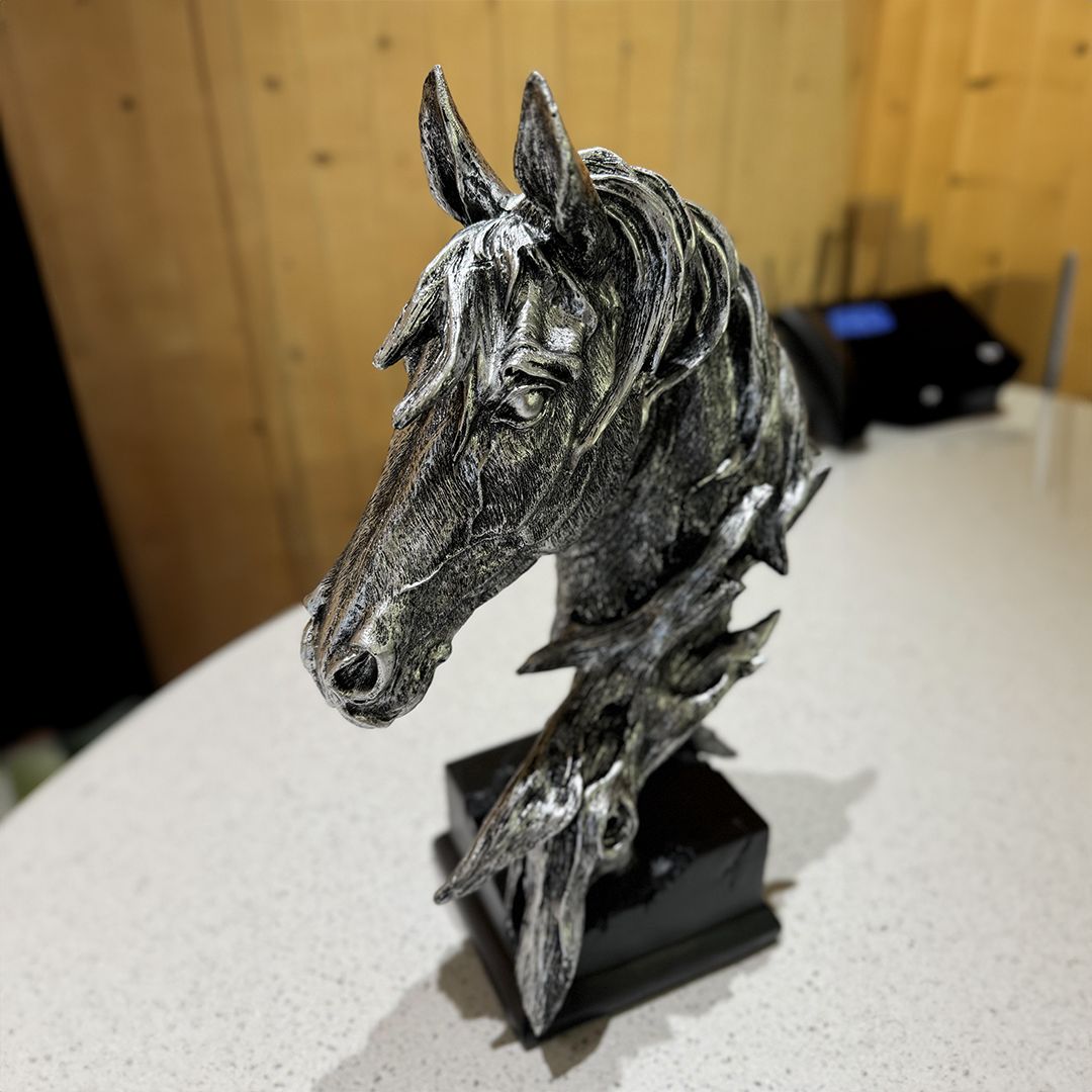 Carved horse head statue product thumbnail 11