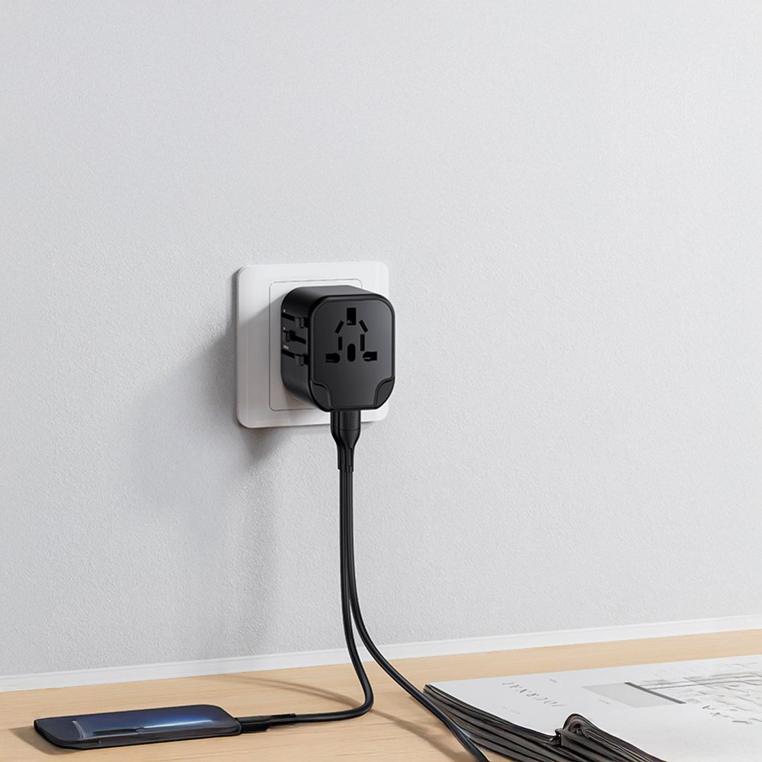 Multi-Port Power Adapter product thumbnail 14
