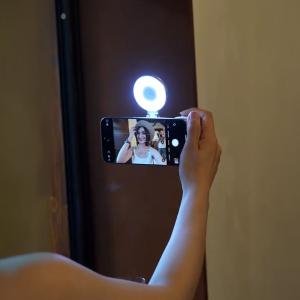 Magnetic Phone Filming Grip - 4