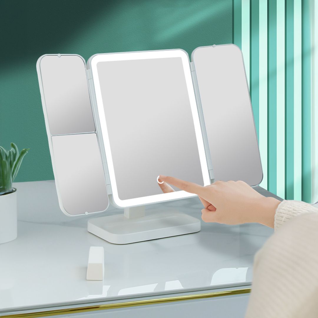 Foldable LED Cosmetic Mirror product thumbnail 3