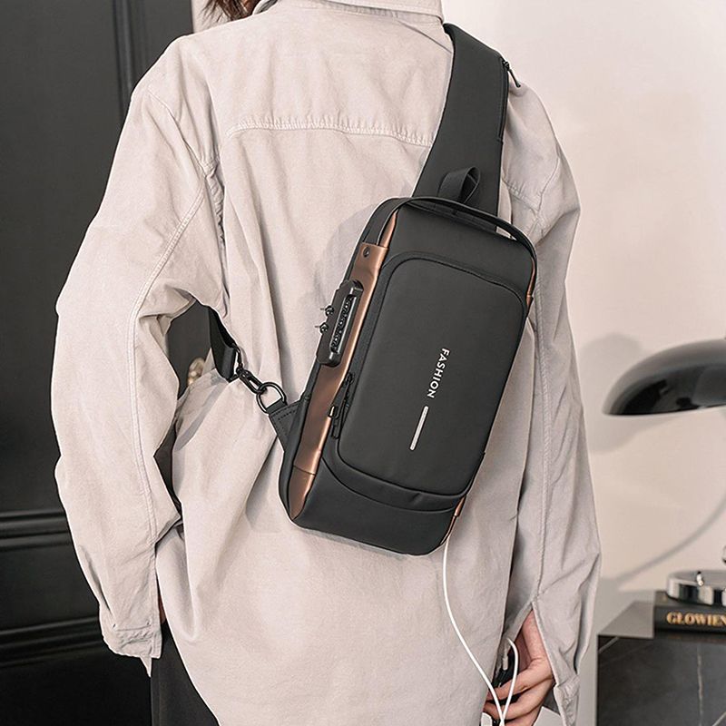 Shoulder Bag With USB Charging Port product thumbnail 5