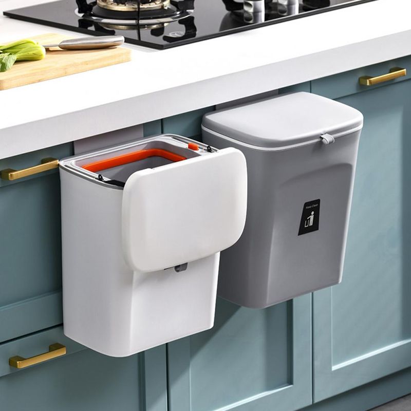 Trash Can with Bag Closing Function